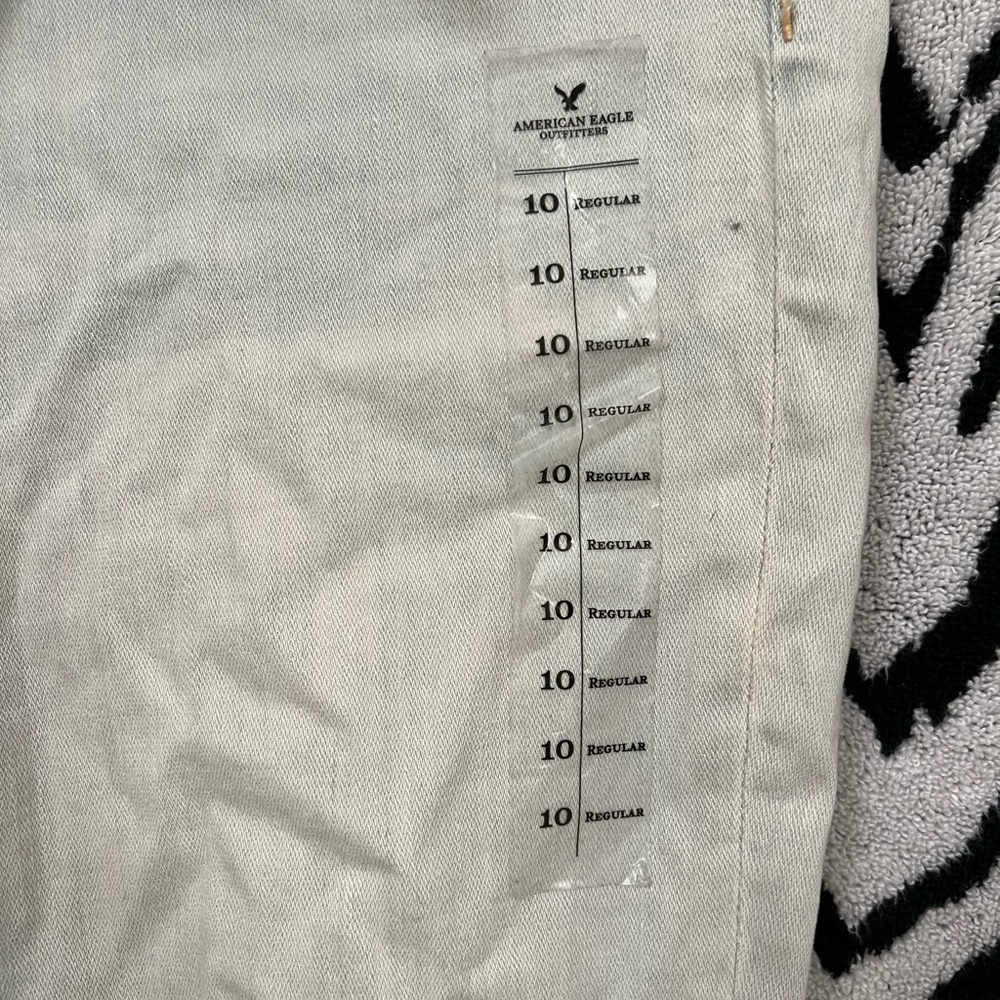 Jeans - Picture 2 of 3